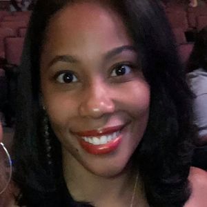 Meet your Posher, Leah